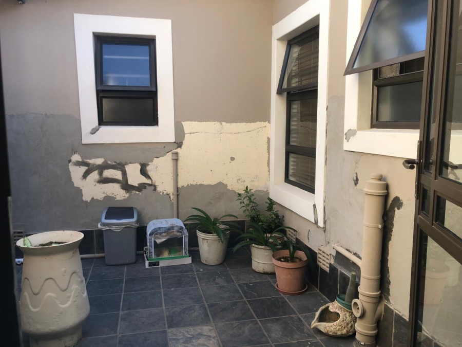 2 Bedroom Property for Sale in Berea Eastern Cape